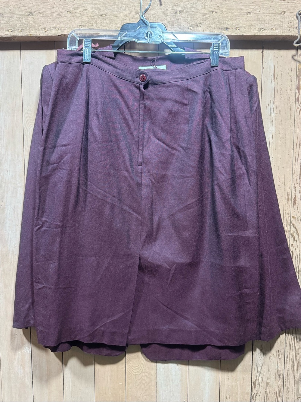NWT VINTAGE Le Suit Burgundy Women's Skirt Suit, Blazer Jacket and Skirt (16) - Picture 7 of 7